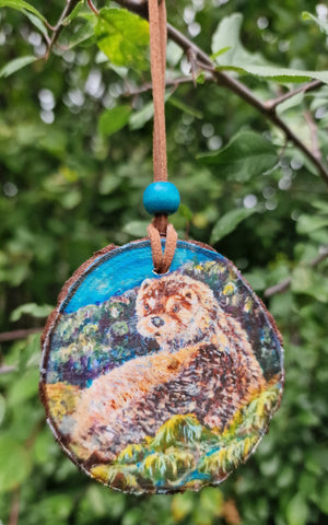 Decorative Wood Totem Pendant - Sea Otter